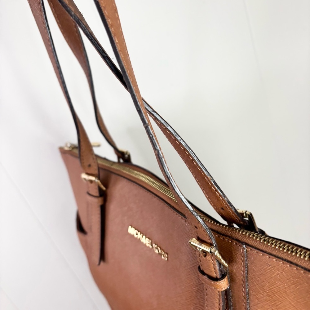 Michael Kors brown Saffiano leather Jet Set Top-Zip Tote bag - Picture 9 of 16